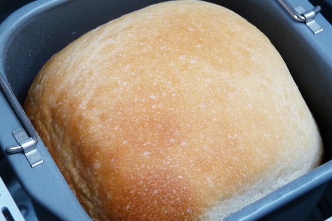 MKホームベーカリーで焼いた食パン