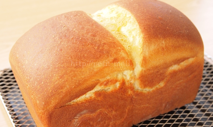 シンプルなブリオッシュ食パン